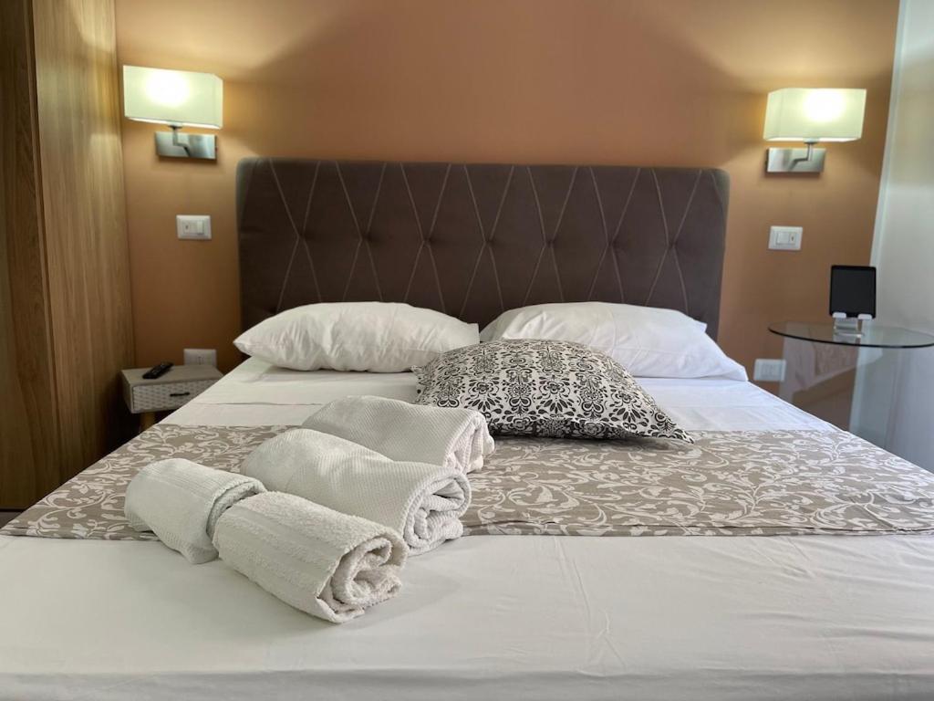 Ciu Ciu Home Suite ปาแลร์โม ภายนอก รูปภาพ