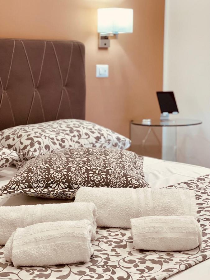 Ciu Ciu Home Suite ปาแลร์โม ภายนอก รูปภาพ